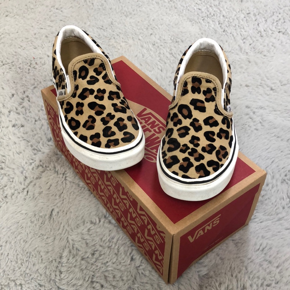 Cheetah print Vans
